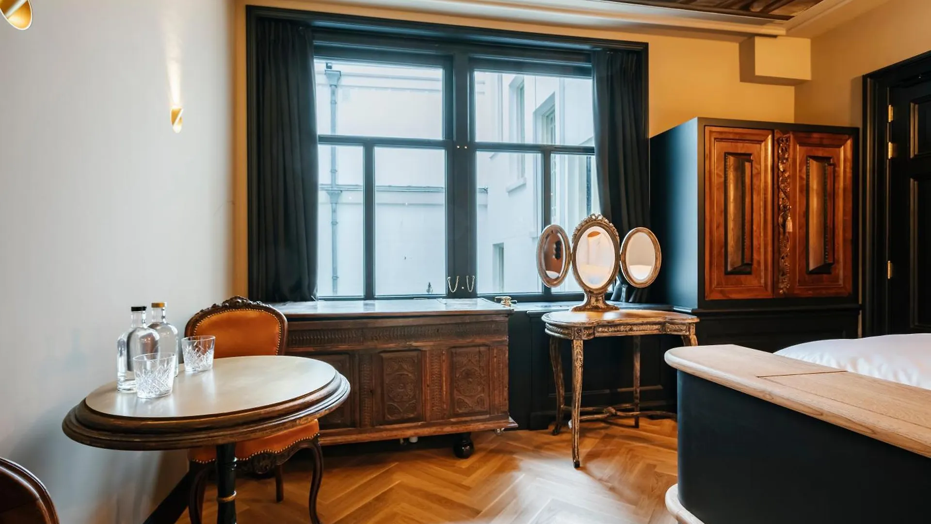 Boutique Hotel The Noblemen Amsterdam Netherlands